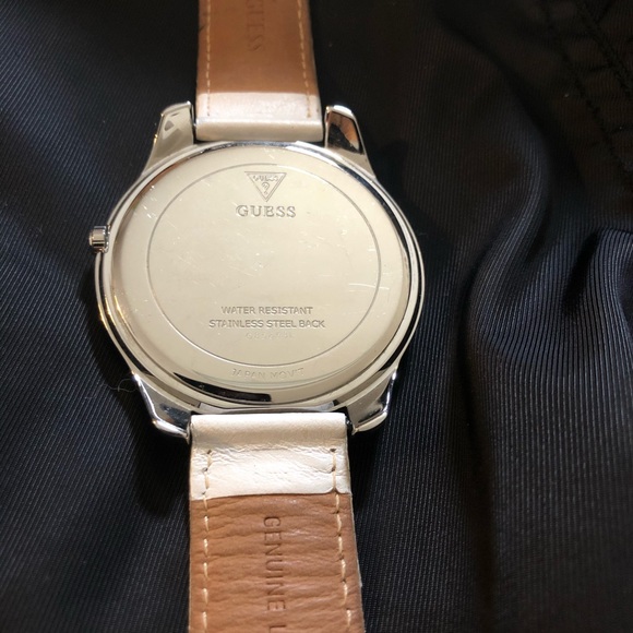 Guess Watch - Picture 4 of 7